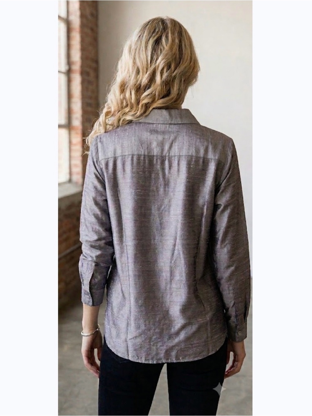 🔴 Metallic Gray Silk Blouse- XL - Picture 2 of 7